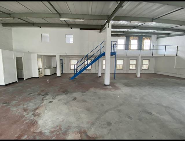 272M² WAREHOUSE TO LET IN SPRINGFIELD